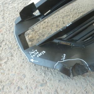 moldura bisel tapa parachoque chofer explorer limited 2022 daños