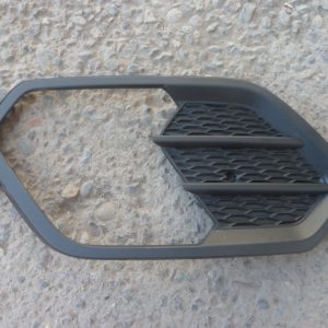 moldura bisel tapa parachoque chofer escape 2018 2020 daños