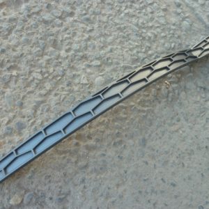 moldura bisel inferior parachoque chofer xuv500 20913 2015 usado