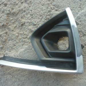 moldura bisel tapa parachoque chofer fiesta 2019 2020 daños