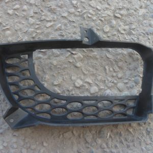 moldura bisel tapa parachoq copiloto mahindra pick up 11-17 daños