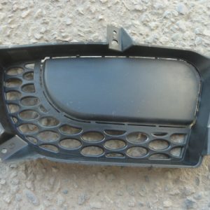 moldura bisel tapa parachoq copiloto mahindra pick up 12-17 daños