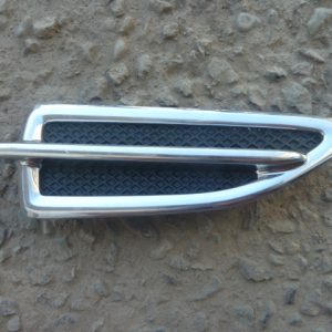 moldura de tapabarro copiloto ford escape 2014 2016 daños