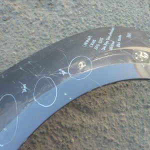 tapabarro chevrolet cruze 2011 2015 delantero copiloto daños