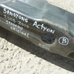 Refuerzo ssangyong actyon 2008 2010 trasero usado