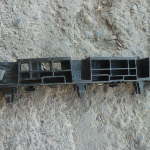 soporte mensula verna 2020 2023 delantera chofer original usada