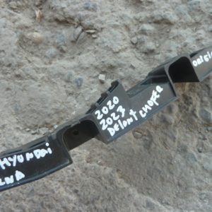 soporte mensula verna 2020 2023 delantera chofer original usada