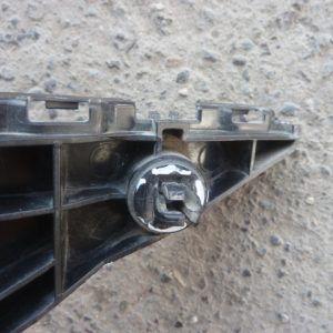 soporte mensula avensis t270 2010 2014 delantera copiloto daño