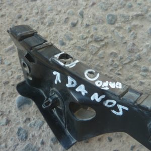 soporte mensula yaris sedan eco 2004 alternat del copiloto daños