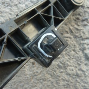 soporte mensula mazda 5 2011 2017 delantera copiloto daños