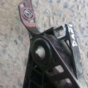 soporte mensula mazda 6 2014 2018 delantera copiloto daños