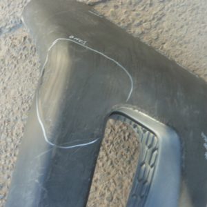 parachoque mahindra pick up 2020 2024 daño le falta parte inferior