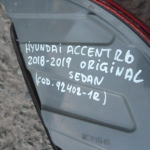 foco hyundai accent rb 2018 2019 trasero copiloto daño