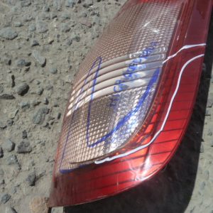 foco nissan xtrail t30 classic 2002 2011 trasero copiloto daños