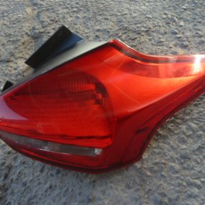 foco ford focus 2017 2018 trasero copiloto original usado