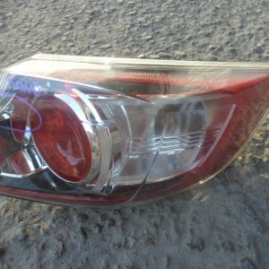 foco mazda 3 hatchback 2011 2013 trasero copiloto original daños