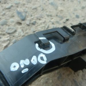 soporte mensula suzuki ciaz 2016 2021 -delant chofer original daño