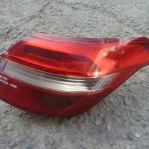 foco hyundai creta 2017 2019 trasero copiloto halogeno original daños