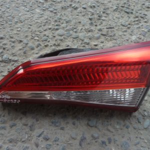 foco toyota yaris sedan 2019 2022 maleta copiloto halogeno usado