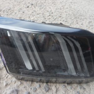 foco peugeot 3008 2022 2023 de maleta chofer full leds daño