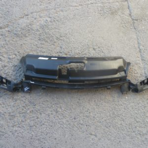 cubre frontal soporte superior parach pgeot 208 2014 2015 daños