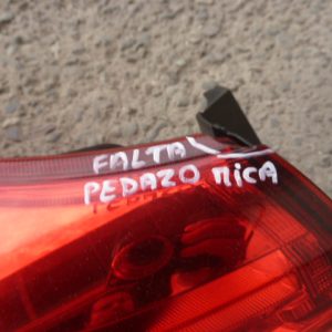 foco yaris sedan 2019 2022 trasero chofer original daño