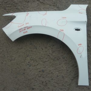 tapabarro peugeot 301 2013 2021 original delantero chofer daños