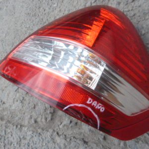 foco nissan tiida 2011 2015 trasero copiloto original detalle