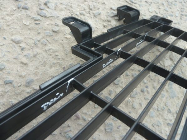 rejilla de parachoque mitsubishi montero v80 2008 2011 daños - Imagen 4