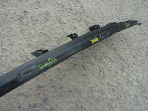 rejilla de parachoque mitsubishi montero v80 2008 2011 daños - Imagen 7