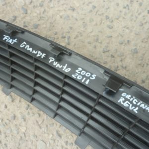 rejilla de parachoque fiat grande punto 2005 2011 original daños