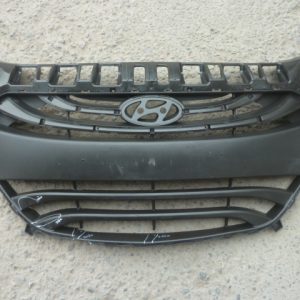 rejilla de parachoque hyundai i30 crdi diesel 2014 2015 daños