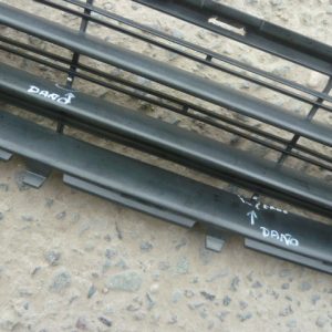 rejilla de parachoque peugeot 5008 2015 2016 original daños