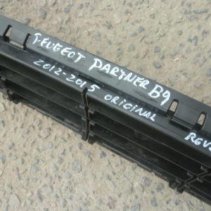 rejilla de parachoque peugeot partner b9 2012 2015 original daños