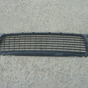 rejilla de parachoque renault duster 2010 2014 original daños