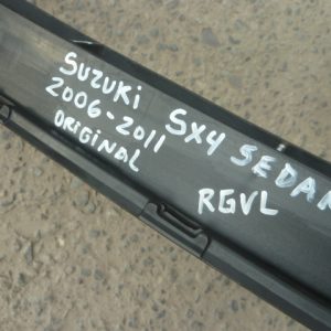 rejilla de parachoque suzuki sx4 sedan 2006 2011 original daños