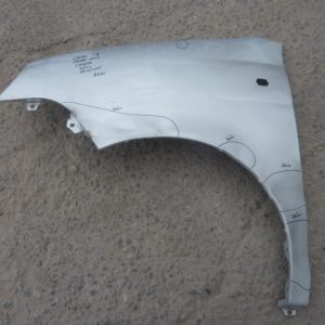 tapabarro chery iq 2008 2013 original delantero chofer daños