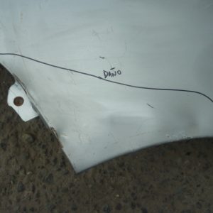 tapabarro chery iq 2008 2013 original delantero chofer daños