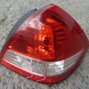 foco nissan tiida 2010 2013 sedan trasero copiloto original daños