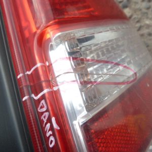 foco nissan march 2011 2013 trasero copiloto original daños