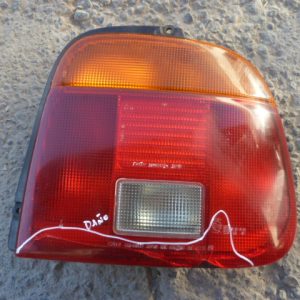 foco suzuki baleno 1996 2002 sedan trasero copiloto daños