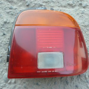 foco suzuki baleno sedan 1996 2001 trasero copiloto daños