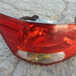 foco kia cerato sedan 2011 2013 original trasero chofer daños