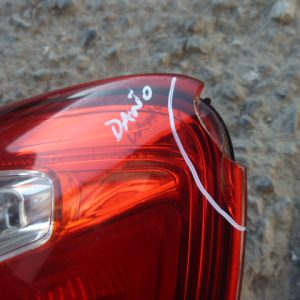 foco kia rio 5 hatchback 2011-16 de portalon trasero chofer dañado