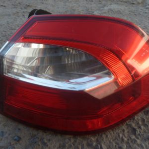 foco kia rio 5 hatchback 2012 a 2016 trasero copiloto daños