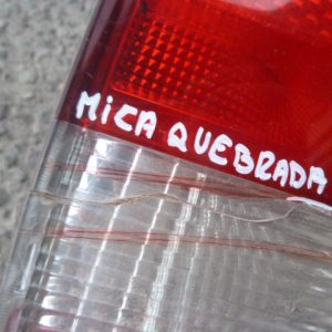 foco grand cherokee 2011 2013 de portalon trasero chofer daños