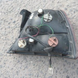 foco hyundai accent hatchback 2001/2002 trasero chofer daños