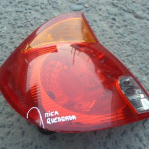 foco hyundai accent hatchback 2003/2005 trasero chofer daños