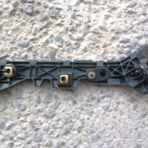 soporte ménsula mazda 3 hatch sport 15-18 trasero chofer daños