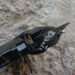 soporte ménsula mazda 3 sedan 2015 2018 trasera chofer daños